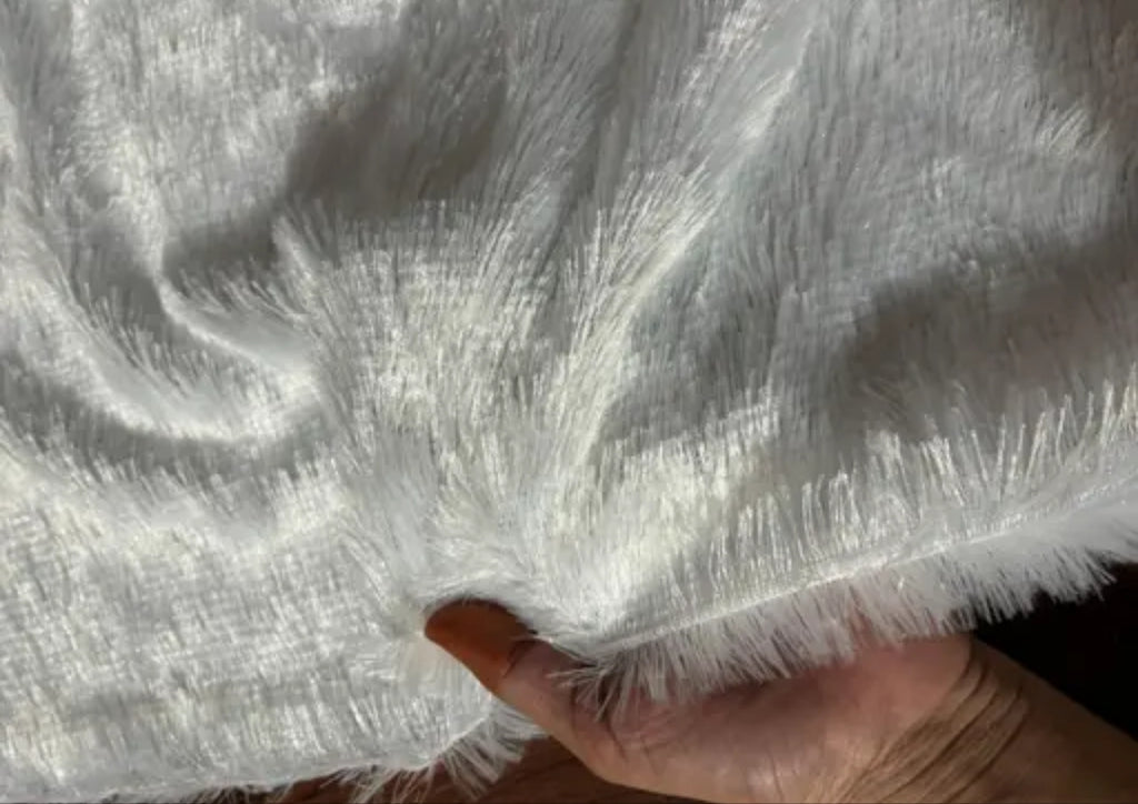 HappyMonk White Fur | Soft and Smooth